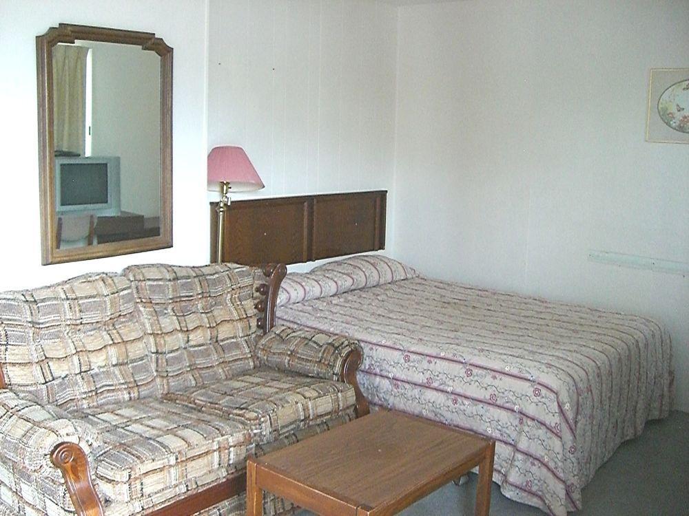 A-1 Alberni Inn Port Alberni Extérieur photo