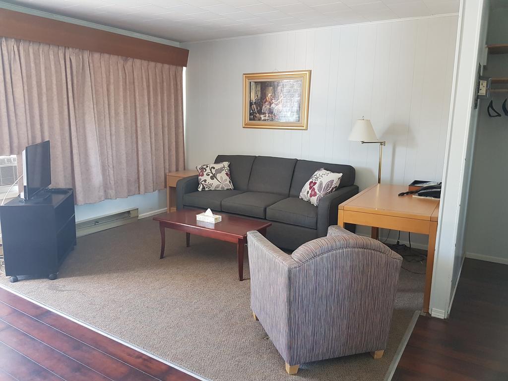 A-1 Alberni Inn Port Alberni Extérieur photo
