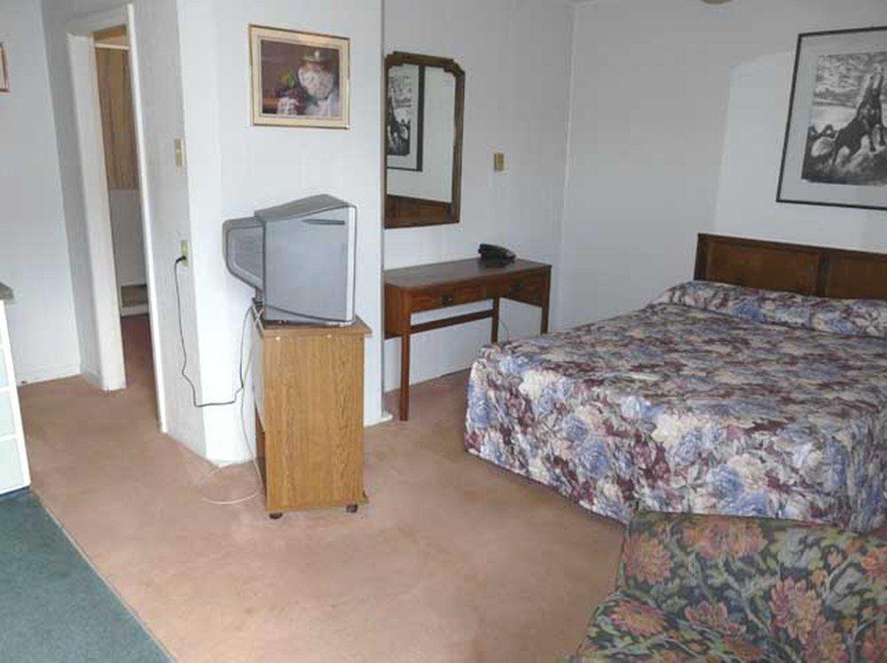 A-1 Alberni Inn Port Alberni Extérieur photo