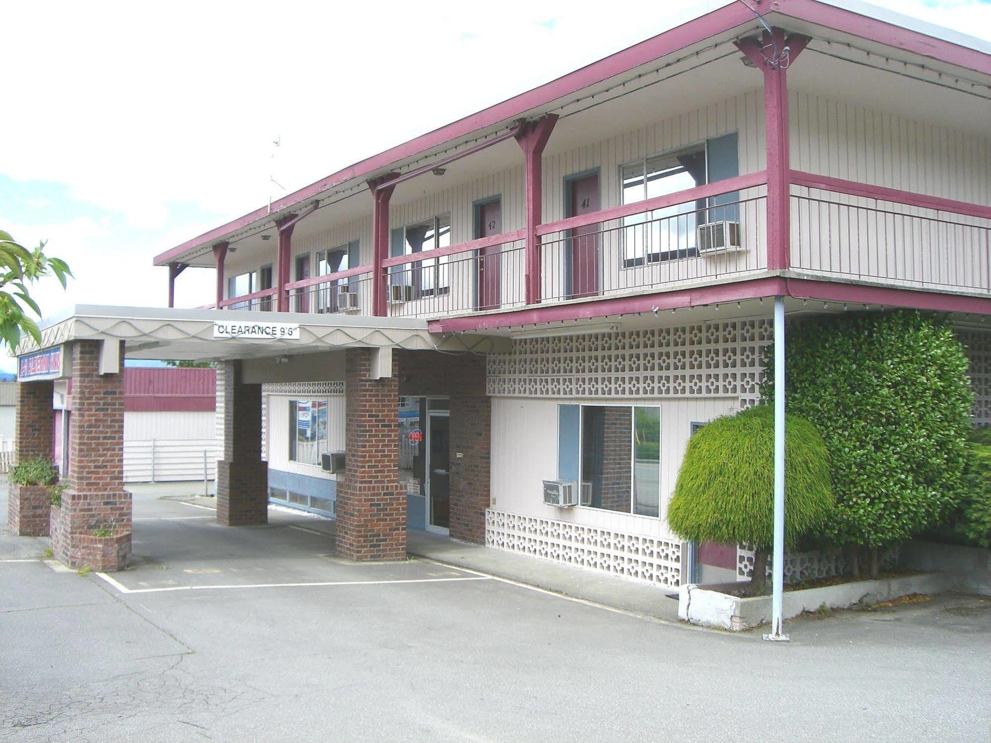A-1 Alberni Inn Port Alberni Extérieur photo
