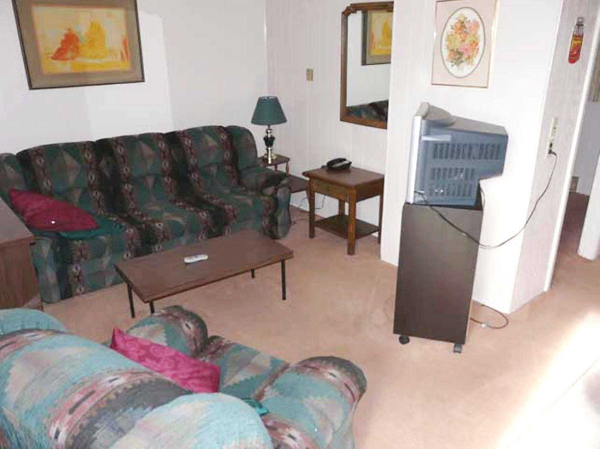 A-1 Alberni Inn Port Alberni Extérieur photo