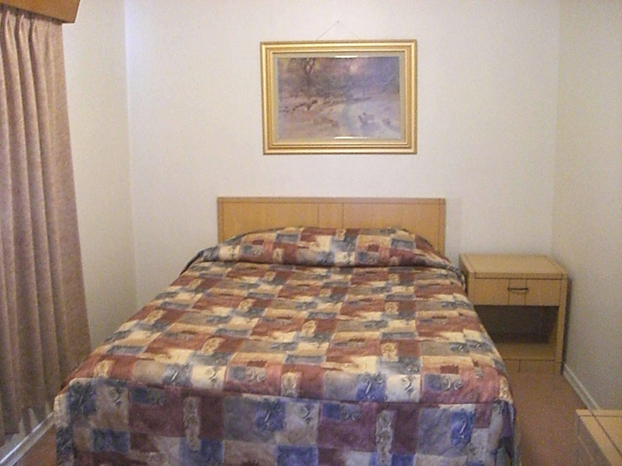 A-1 Alberni Inn Port Alberni Extérieur photo
