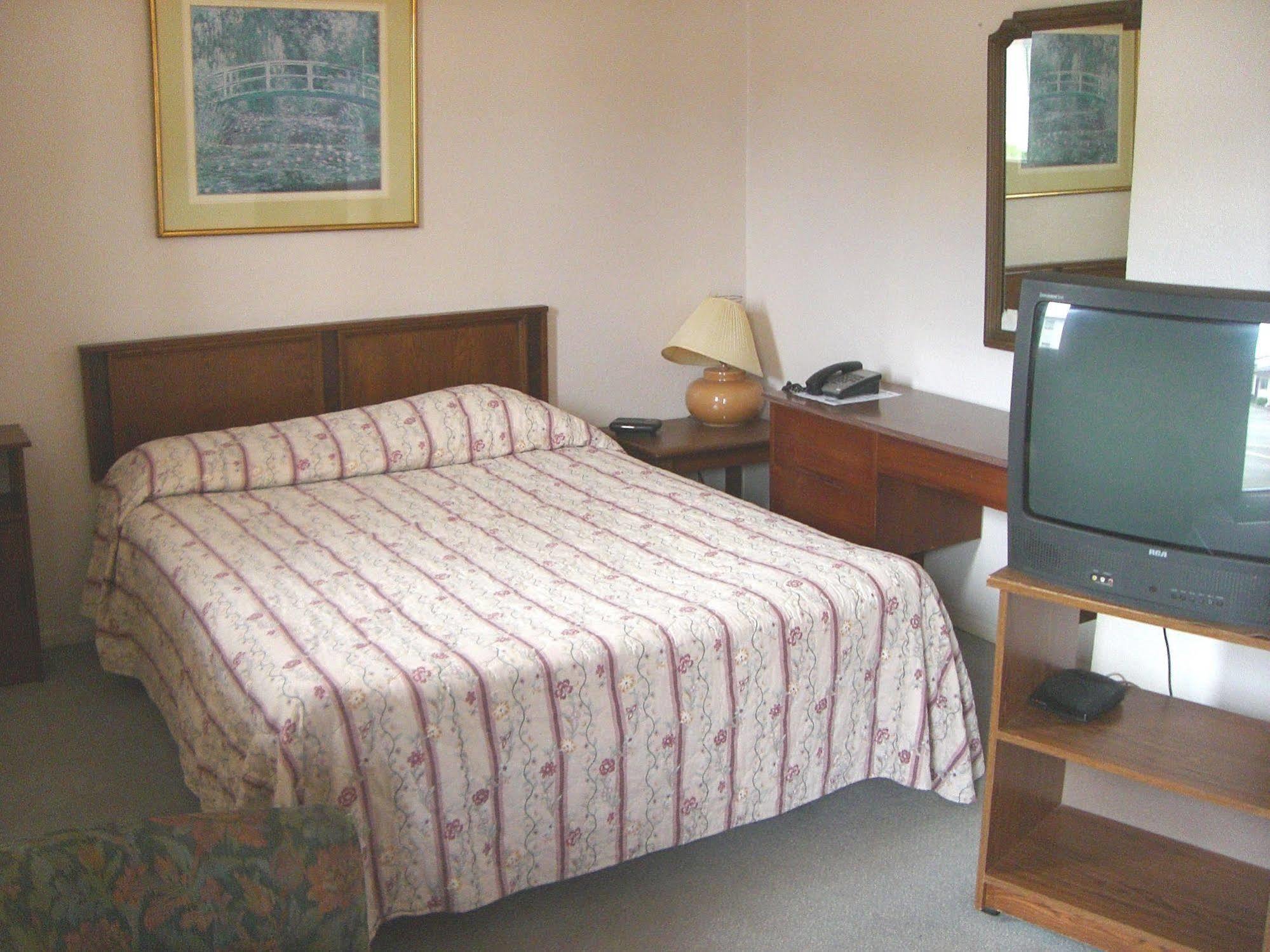 A-1 Alberni Inn Port Alberni Extérieur photo