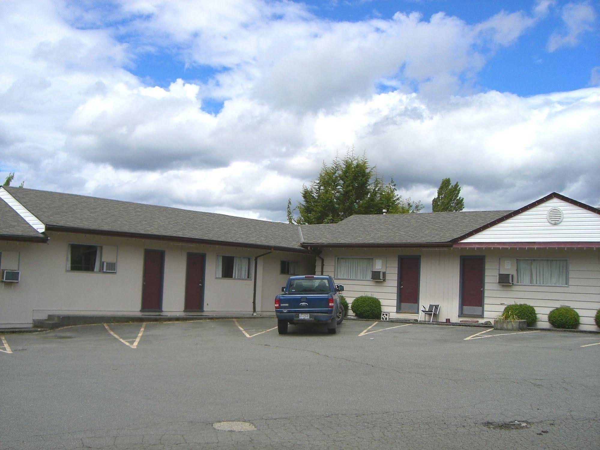A-1 Alberni Inn Port Alberni Extérieur photo