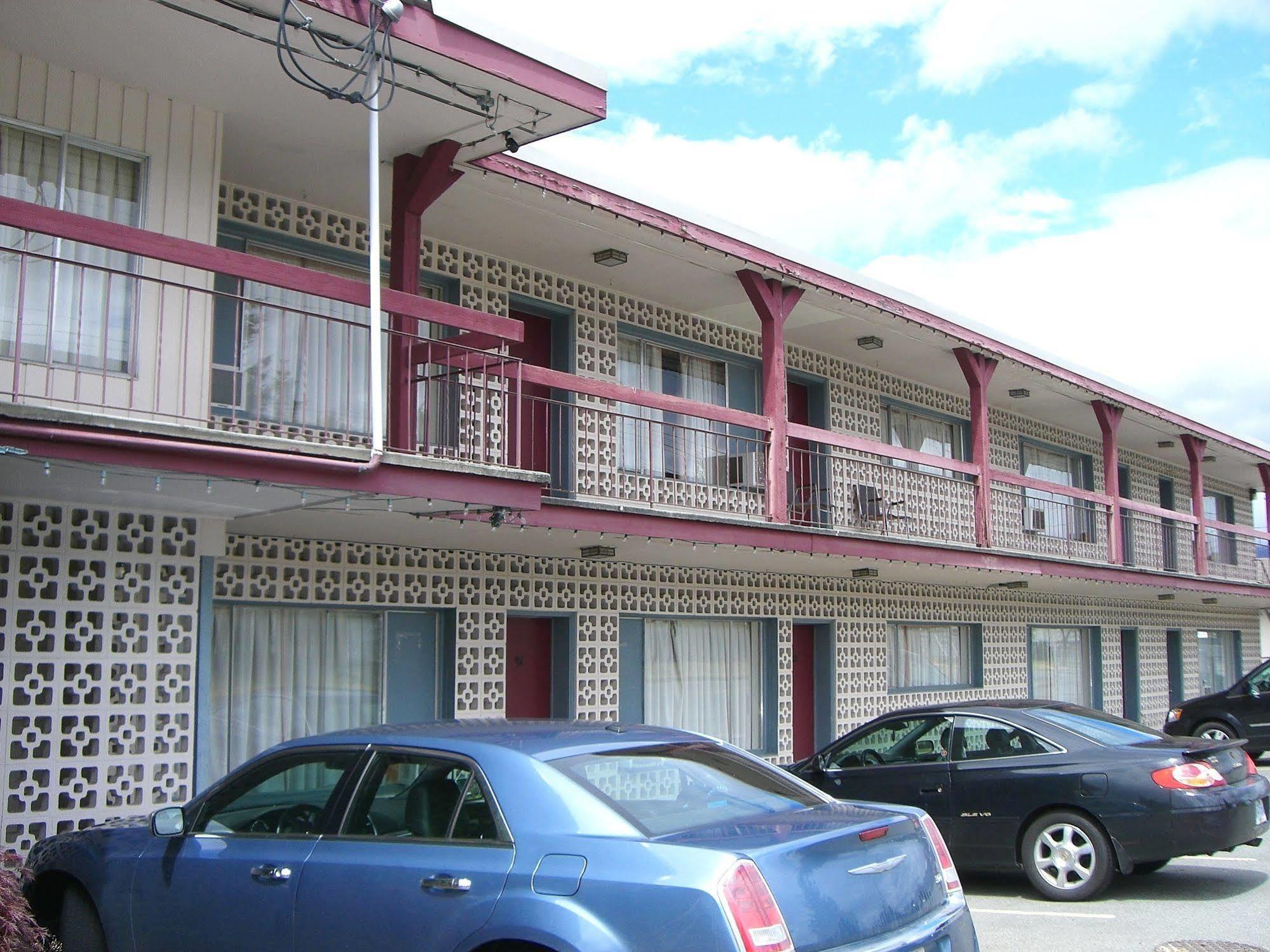 A-1 Alberni Inn Port Alberni Extérieur photo
