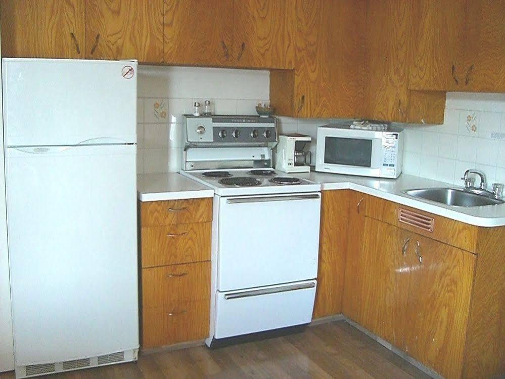A-1 Alberni Inn Port Alberni Extérieur photo